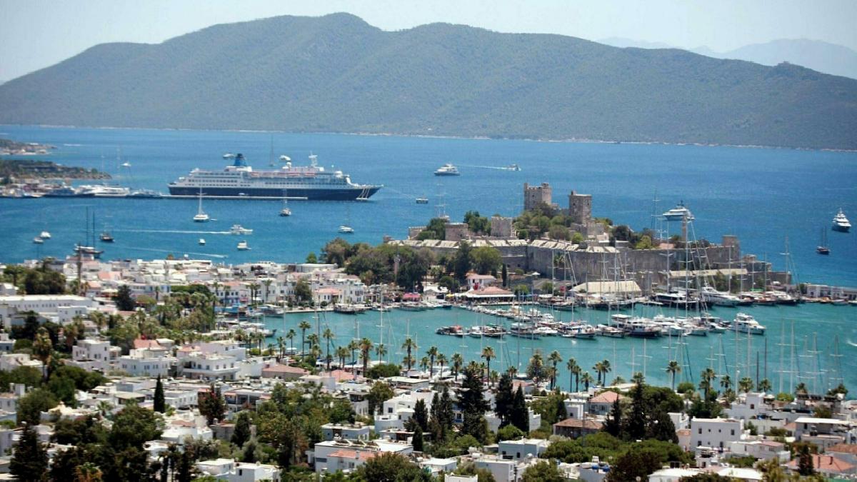 Bodrum’da tatilin maliyeti: Kişi başı oda 43 bin, plaj girişi 6 bin lira