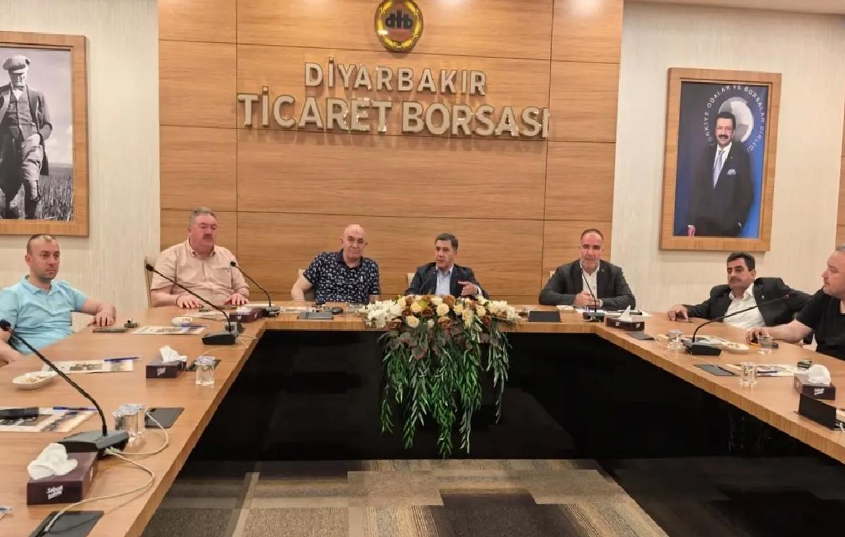 Borsa Heyetleri İş Birliği İçin Bir Ortaya Geldi