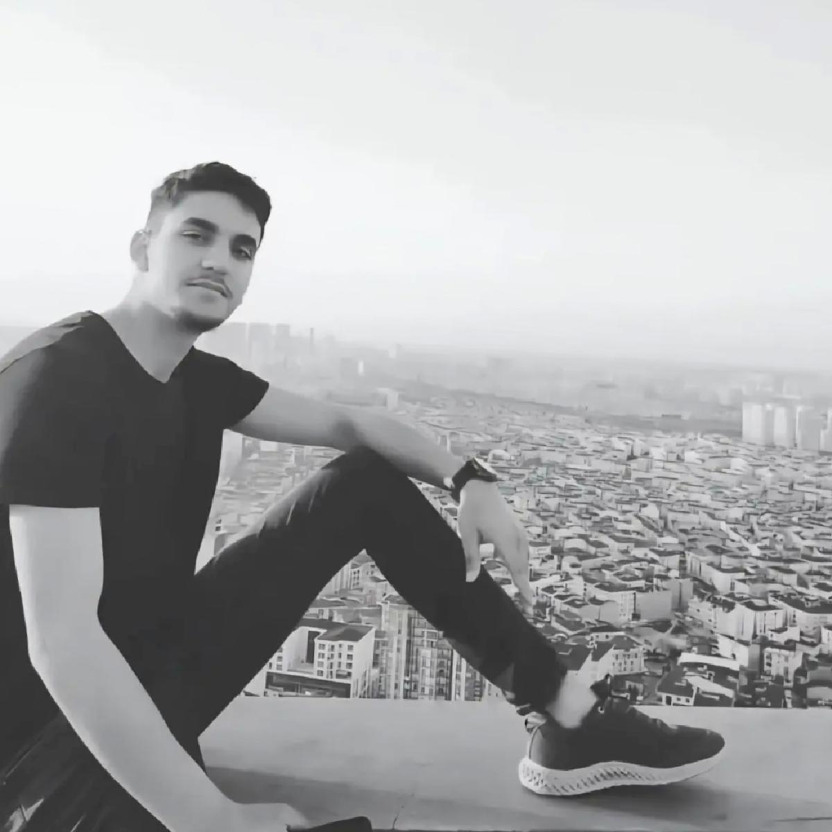 Boşanma Basamağında Bıçaklı Hengame: 1 Meyyit, 3 Yaralı