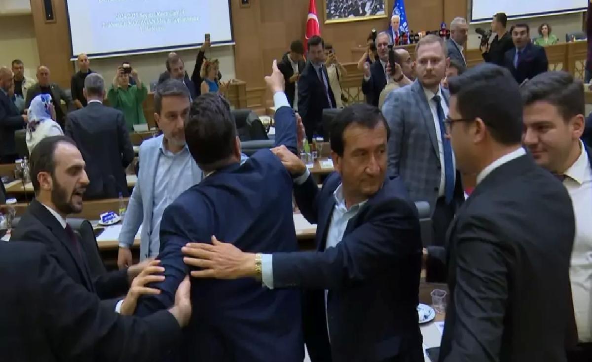 Bursa Meclisi’nde Tartışma