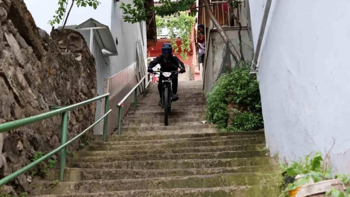 Bursa’da Birinci Urban Downhill Yarışı Nefes Kesti