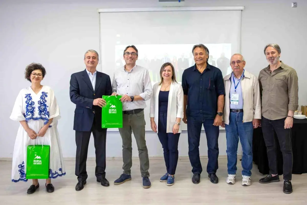 Bursa’da ‘Hayalimizdeki Bursa’yı Konuşuyoruz’ Toplantıları Devam Ediyor