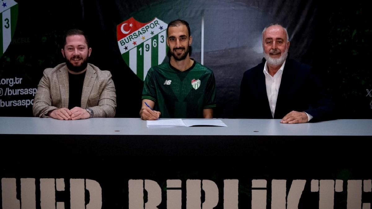 Bursaspor, Alperen Babacan’a imzayı attırdı