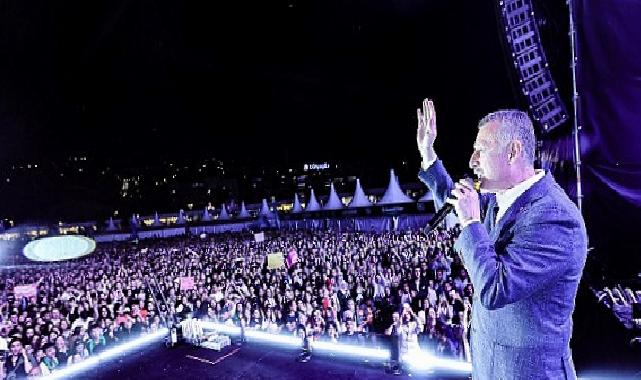 Büyükakın’dan, gençlere övgü:”Harikasınız!”
