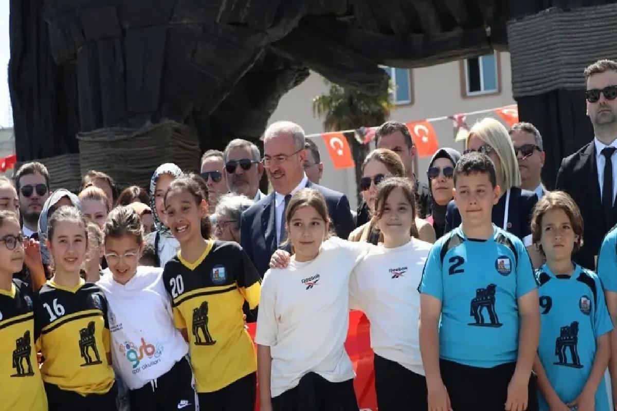 Çanakkale’de Aile Haftası dolasıyla yürüyüş düzenlendi