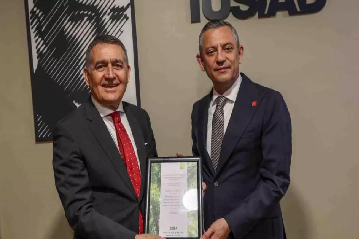 CHP Genel Başkanı Özgür Özel, TÜSİAD’ı Ziyaret Etti