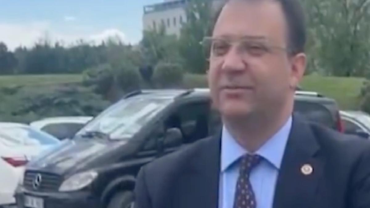 CHP’li İnan Akgün Alp, Meclis’e scooterla gitti: Memleketimizin dağlarına bahar geliyor