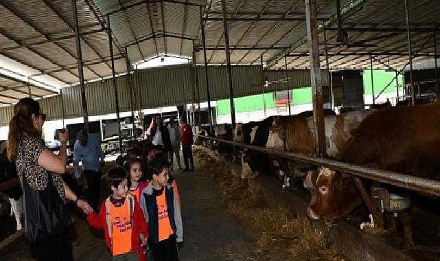 Çiğli Belediyesi’nden çocuklara tabiat ve hayvanlarla iç içe unutulmaz bir gün