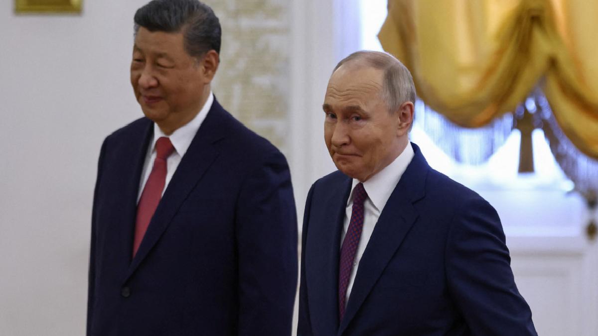 Çin Devlet Başkanı Şi, Kremlin’de Vladimir Putin’le görüştü