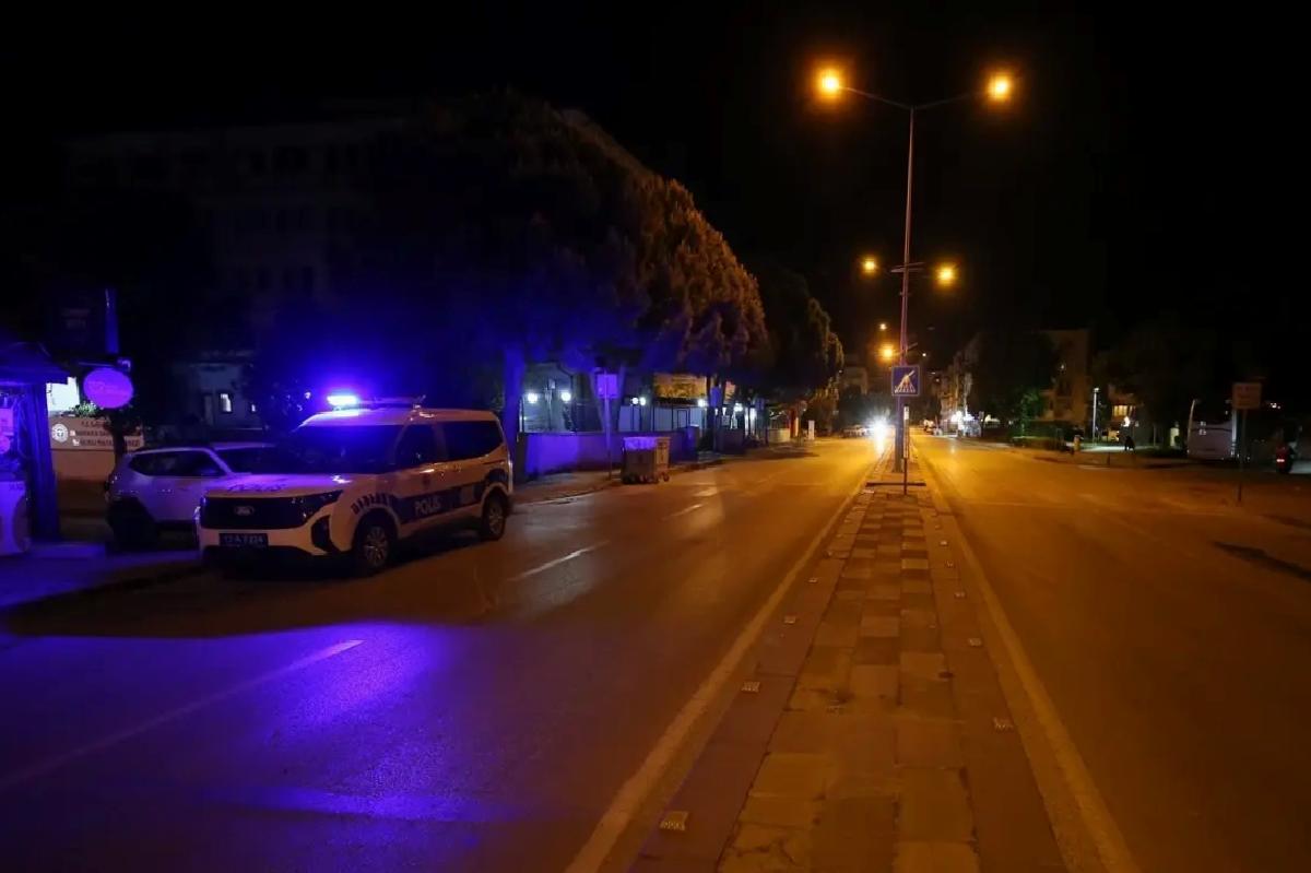 ÇOMÜ Öğrencisine Polis Aracından Çarpma