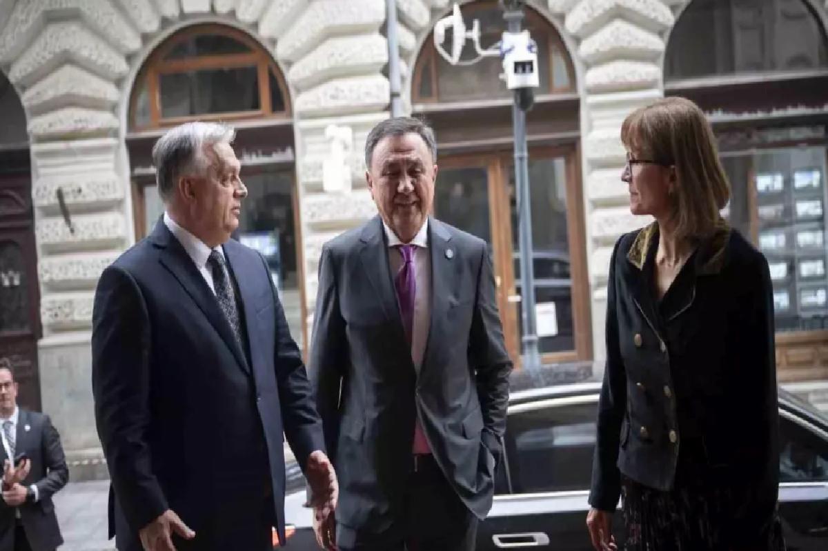 Cumhurbaşkanı Erdoğan, Macaristan’da Başbakan Orban ile kültürel programa katıldı