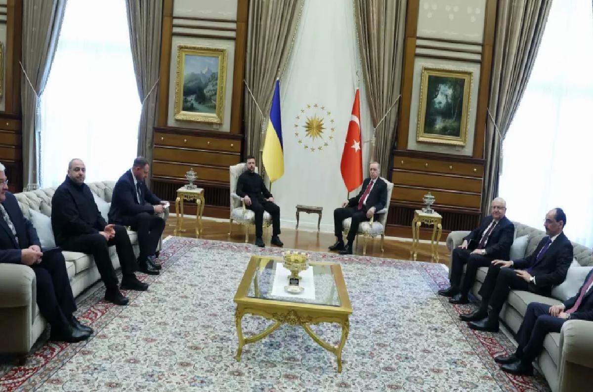Cumhurbaşkanı Erdoğan, Zelenskiy ile bir ortaya geldi