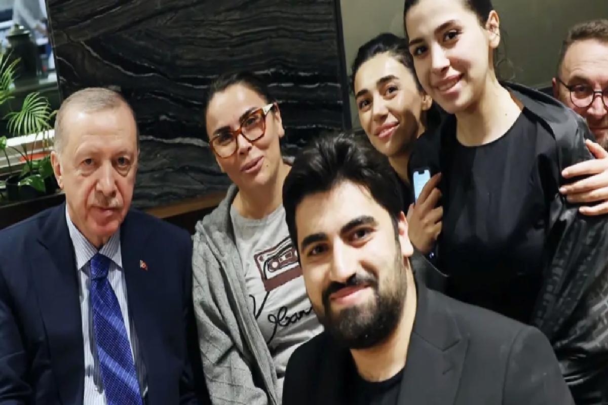 Cumhurbaşkanı Erdoğan’dan sürpriz kafe ziyareti