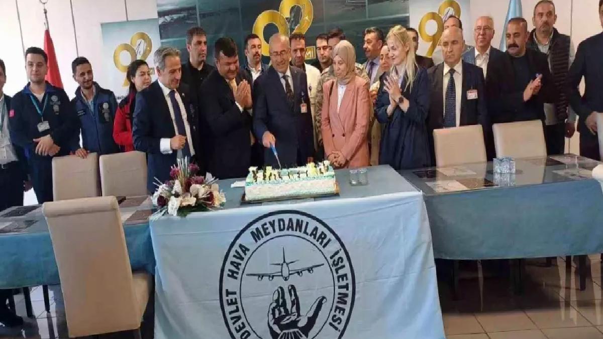 DHMİ 92. Yılını Coşkuyla Kutladı