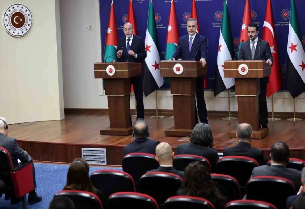 Dışişleri Bakanı Fidan: “(PKK’nın fesih kararı) Kalıcı barış ve istikrarın bölgemize hakim olması açısından ben bu kararı epey değerli görüyorum”
