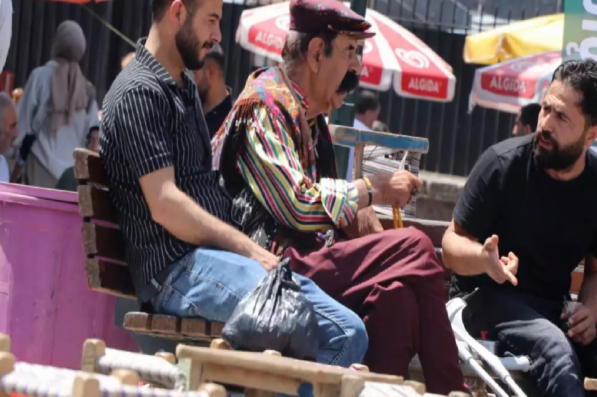 Diyarbakırlılar Barış ve Fesih Kararını Kutluyor