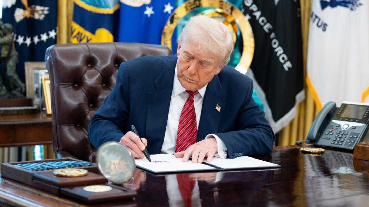 Donald Trump: İngiltere ile anlaştık