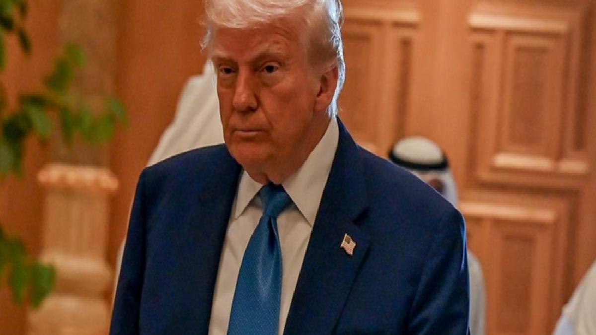 Donald Trump, Suriye yaptırımlarında İsrail’in fikrini sormadığını açıkladı