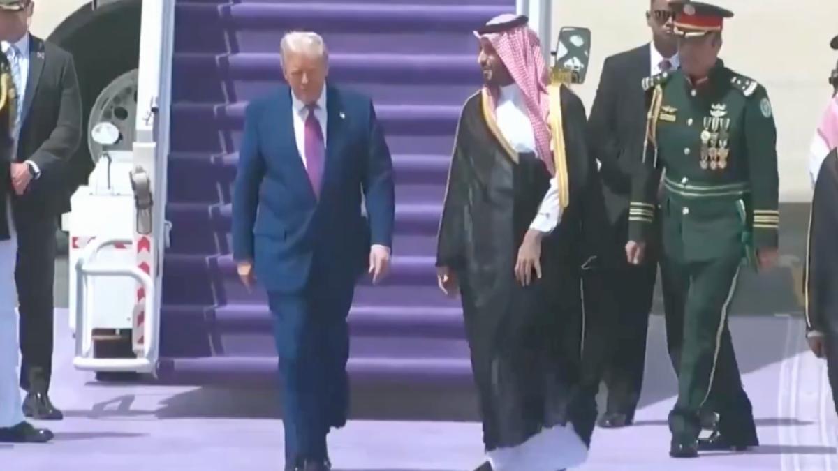 Donald Trump, Suudi Arabistan’da ikram edilen kahveyi içmedi