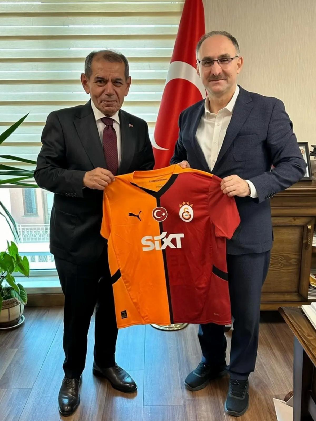 Dursun Özbek’ten Süleyman Şahin’e Ziyaret