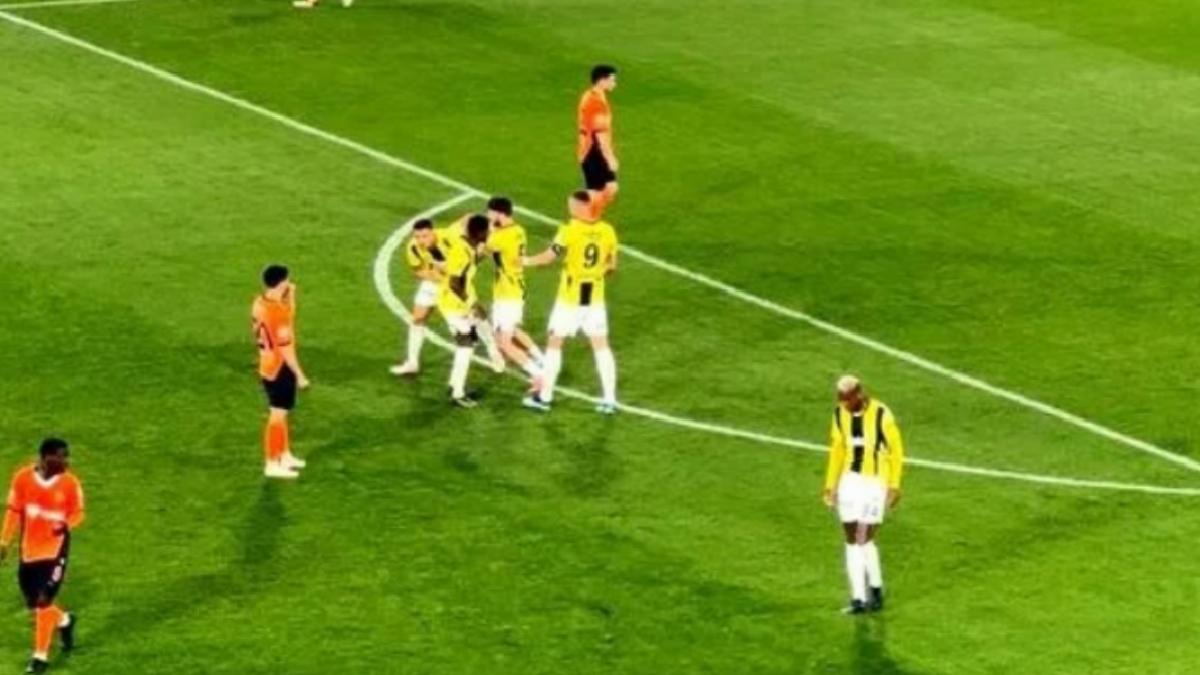 Dusan Tadic ve Anderson Talisca ortasında gerginlik!
