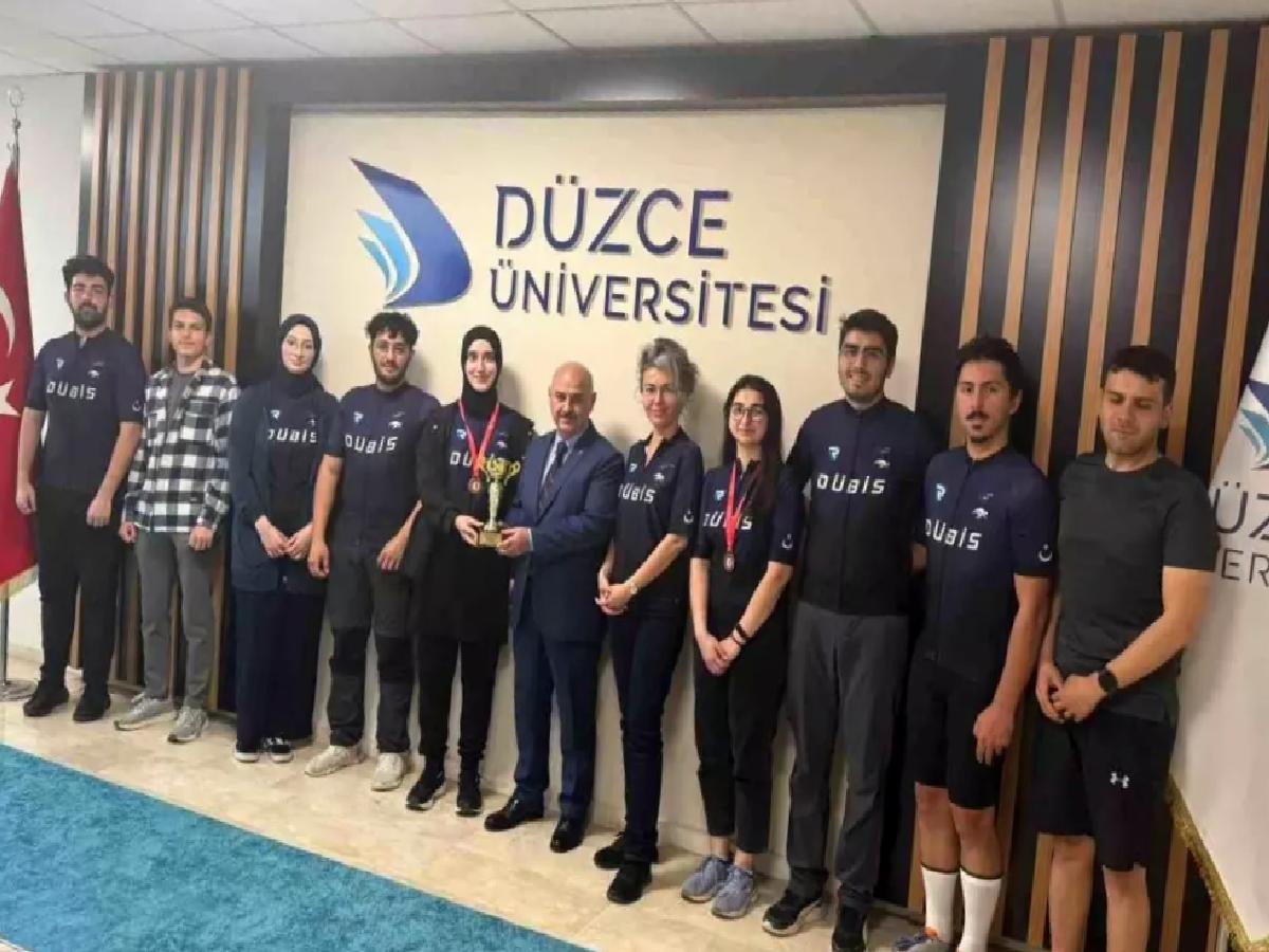 Düzce Üniversitesi’nden Dağ Bisikletinde Muvaffakiyet