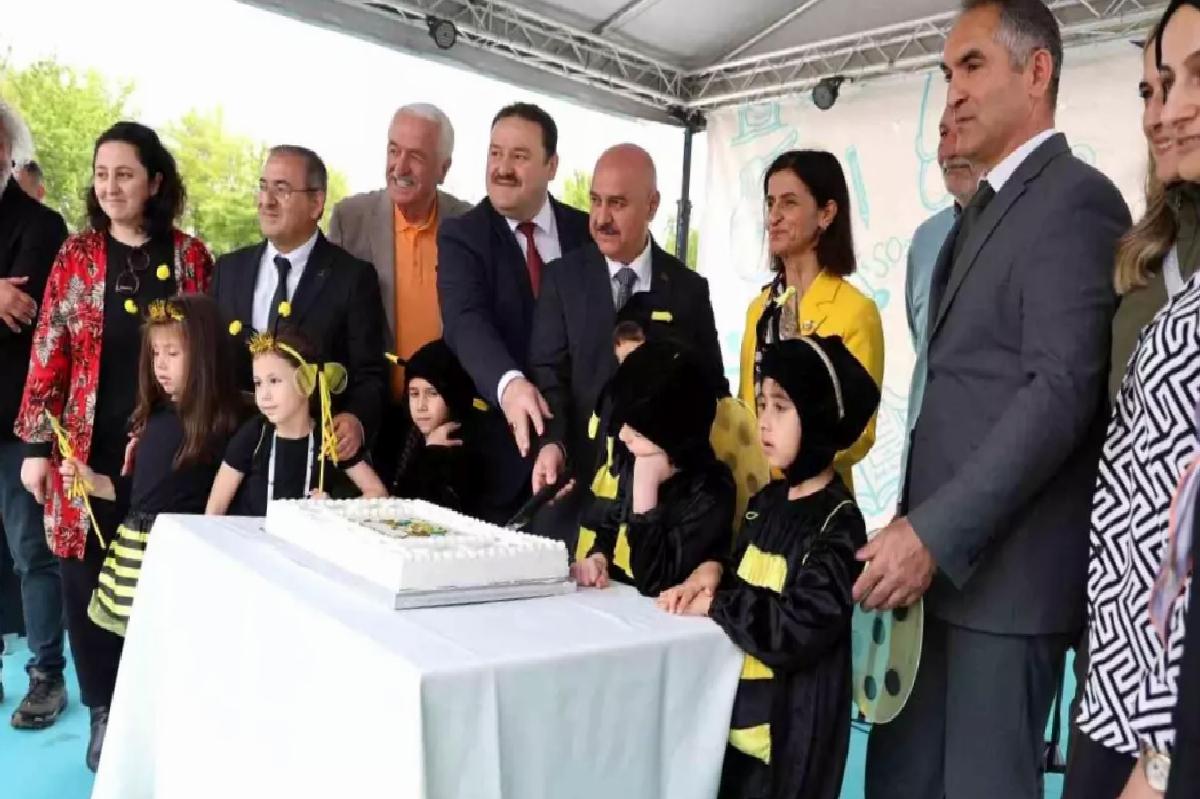 Düzce’de Dünya Arı Günü Kutlaması