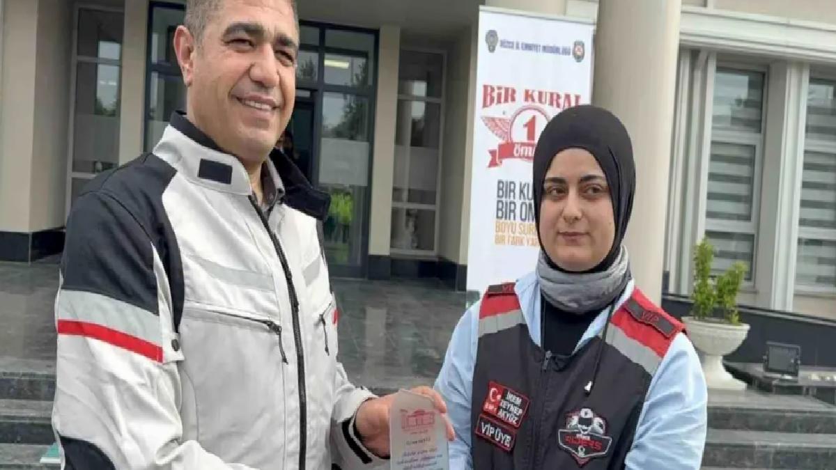 Düzce’de İhlalsiz Motosiklet Şoförleri Ödüllendirildi