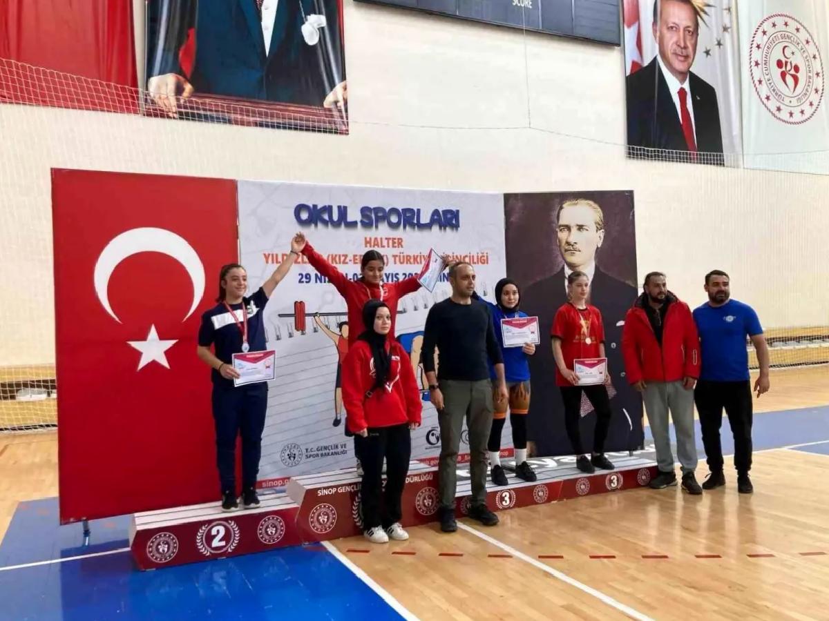 Düzceli Atletlerden Şampiyonluk
