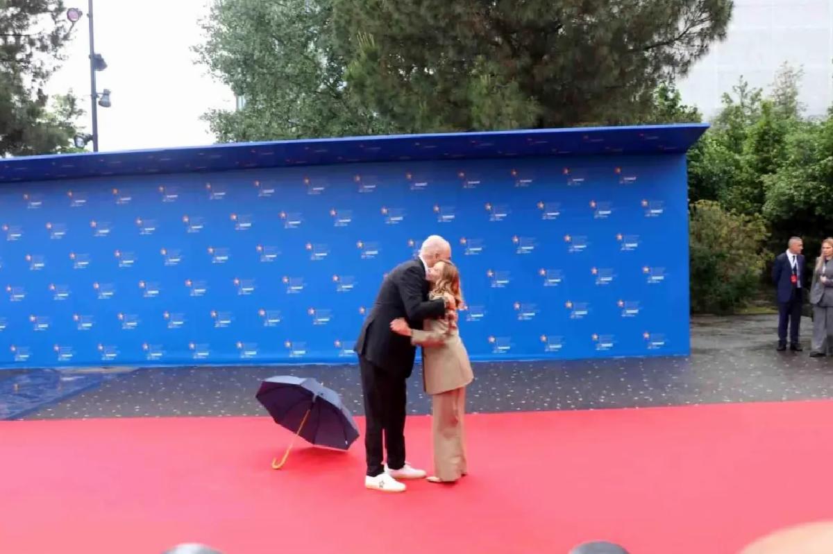 Edi Rama’dan Meloni’ye Eşsiz Karşılama