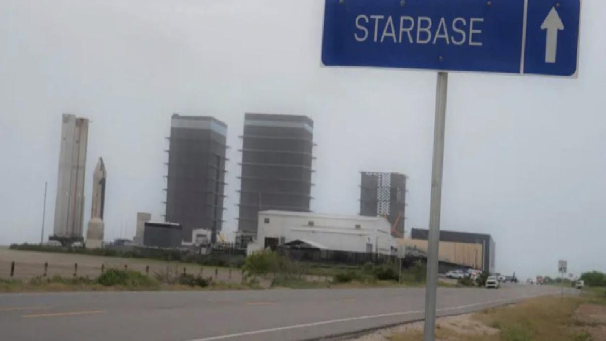 Elon Musk resmen kendi kentini kurdu: Starbase