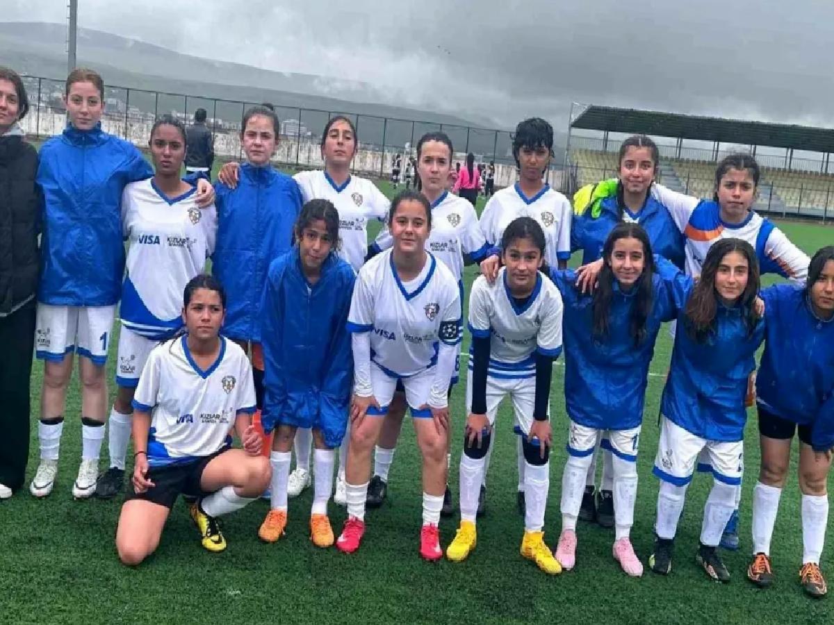 Erzincan Bayan Futbol Ekibi Ardahan’a Gidiyor
