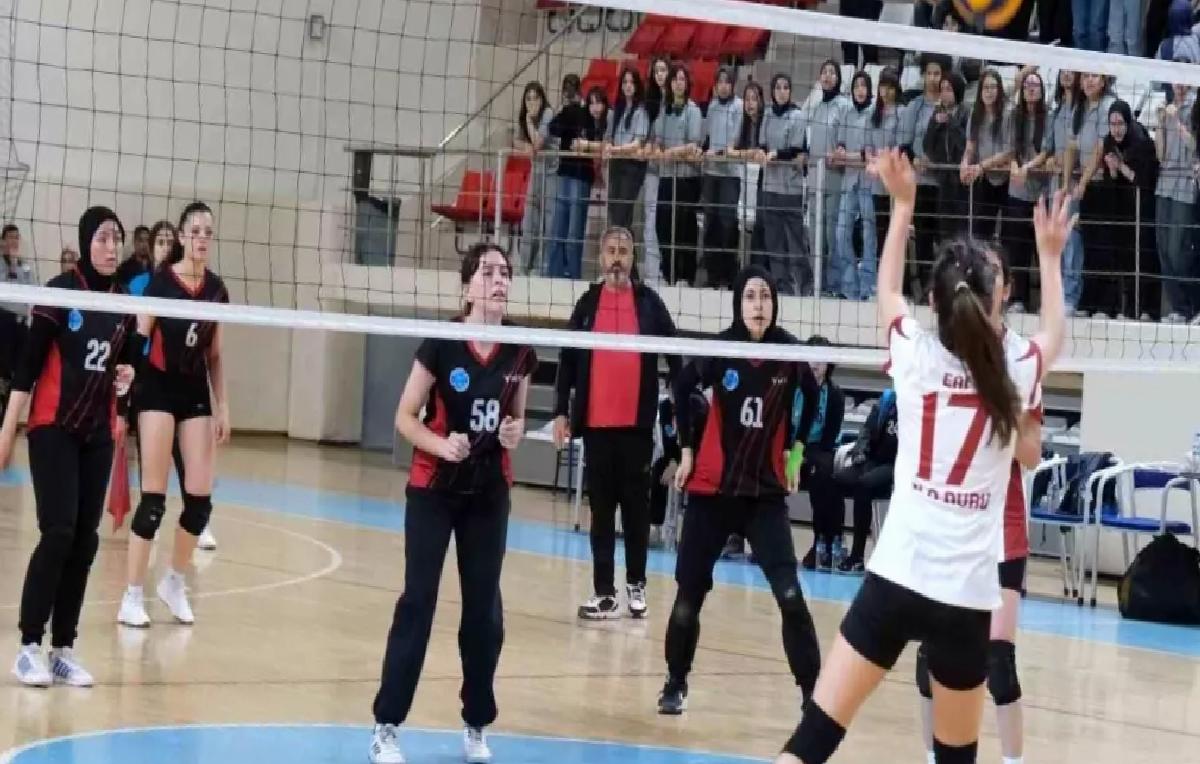 Erzincan’da Voleybol Şampiyonası Tamamlandı