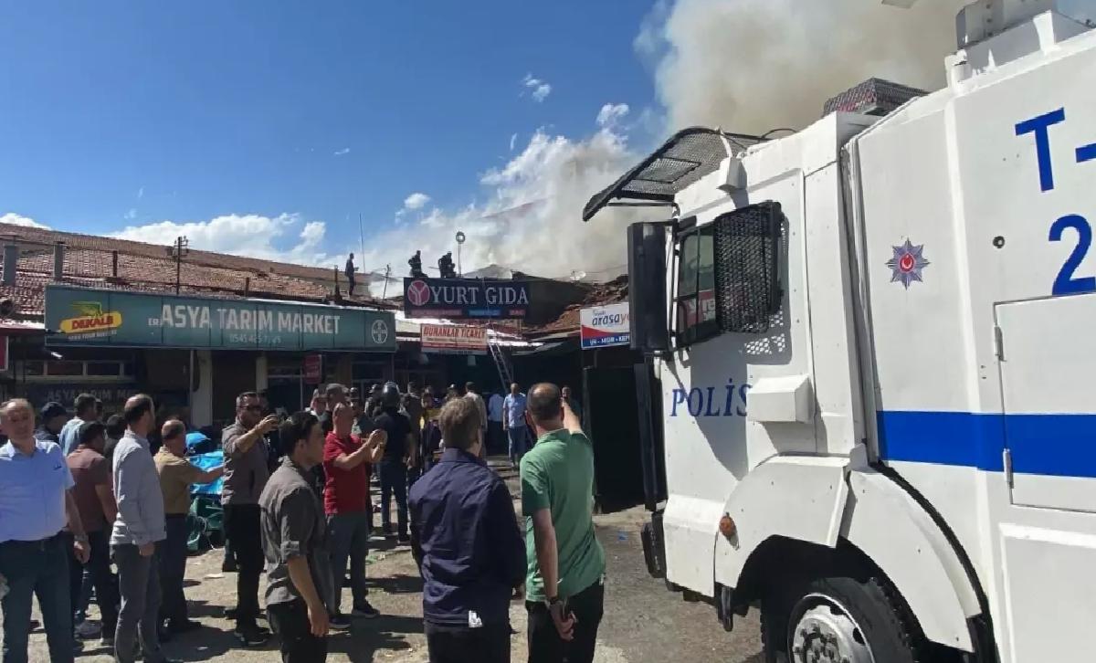 Erzincan’da Yangın 20 İş Yerini Vurdu