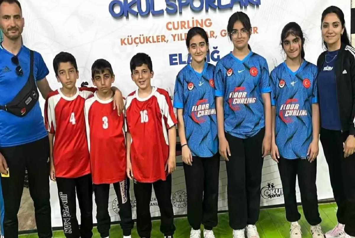 Erzincan’ın Floor Curling ekibi Türkiye finallerinde