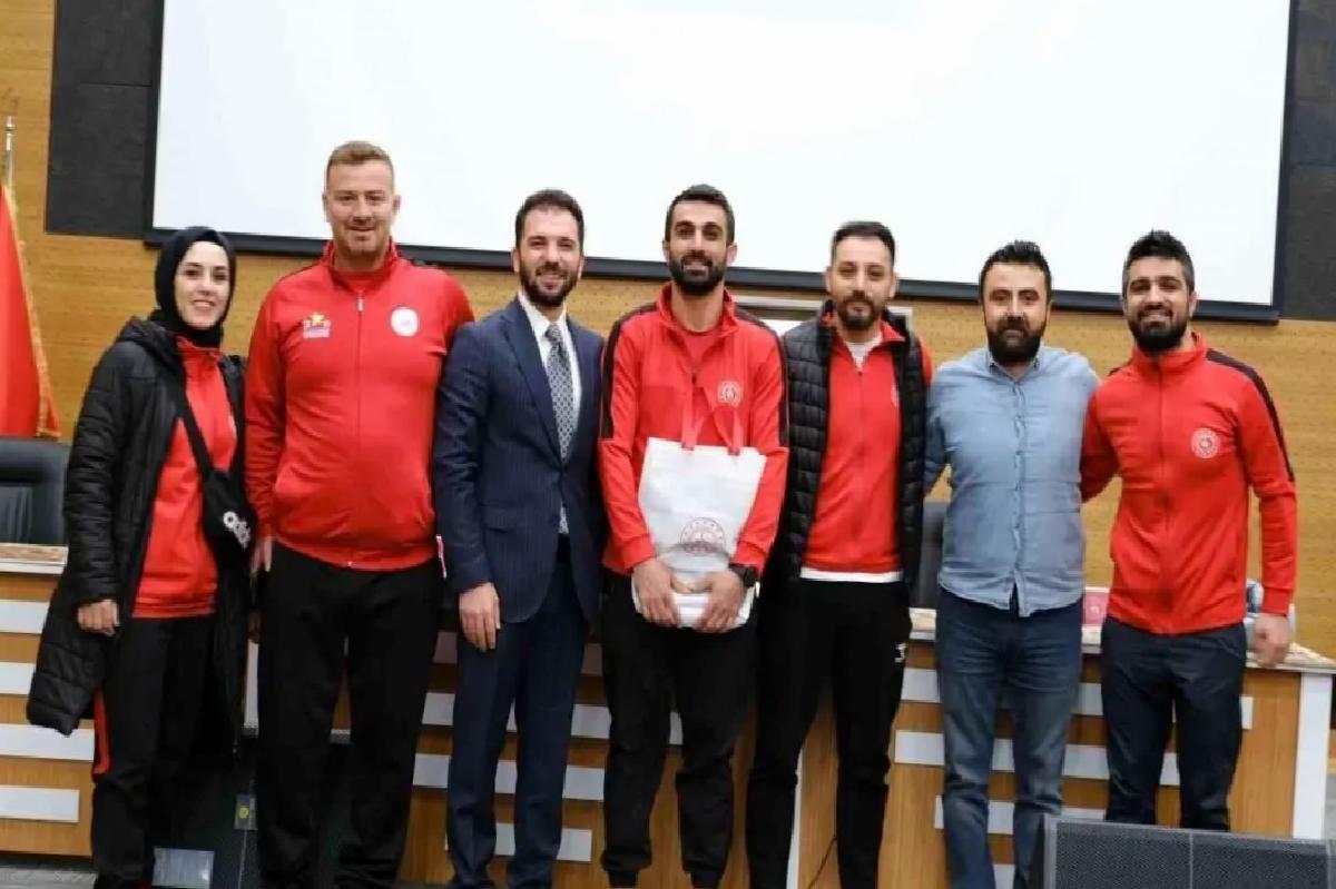 Erzurum’da Antrenörler Bilgi Yarışında Yarıştı