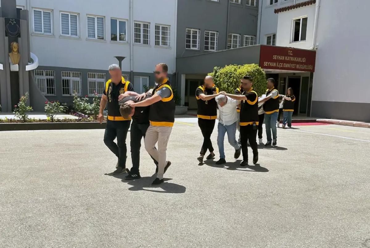 Eski Sevgili Krizi: Kafe Kurşunlandı