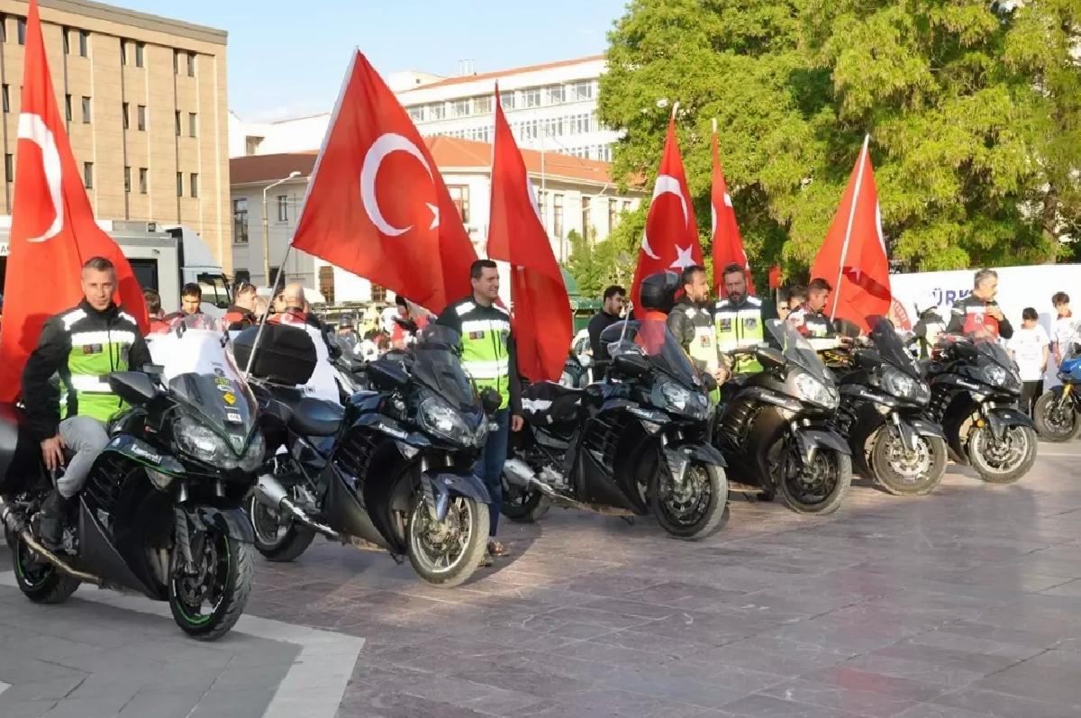 Eskişehir’de Askeri Kortej Düzenlendi