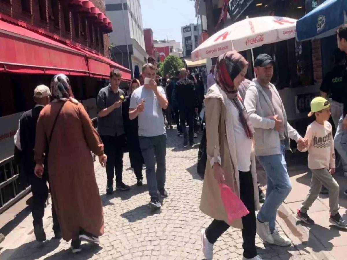 Eskişehir’de Güneşli Hava Kalabalık Yarattı