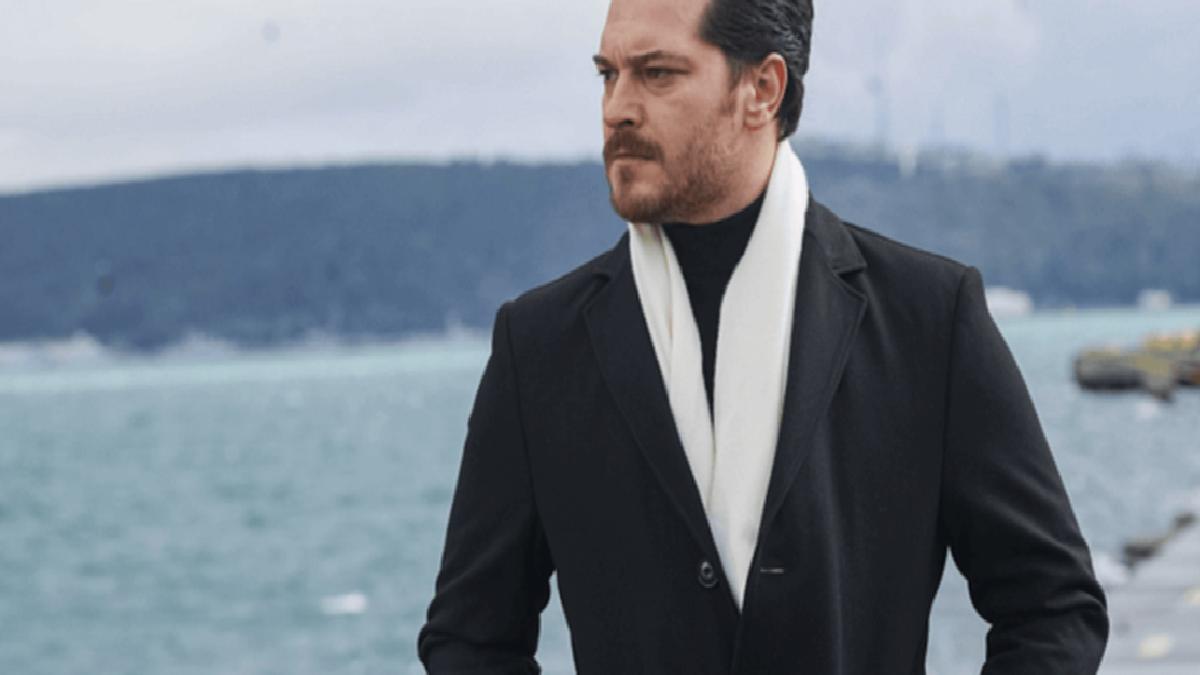 Eşref Hayal setine sevgili ziyareti! Çağatay Ulusoy ile Aslıhan Malbora’dan birinci imaj geldi