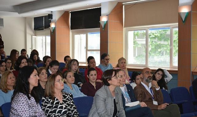 EÜ Eczacılık Fakültesinde Ufuk Avrupa Projesi Bilgilendirme Toplantısı yapıldı
