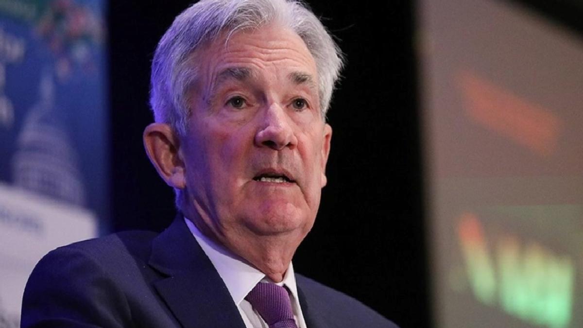Fed Başkanı Powell, artan ekonomik risklere karşı uyardı
