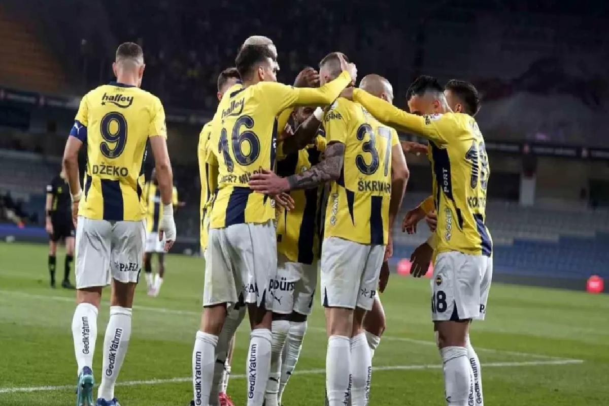 Fenerbahçe, Başakşehir’i 4-1 Yendi