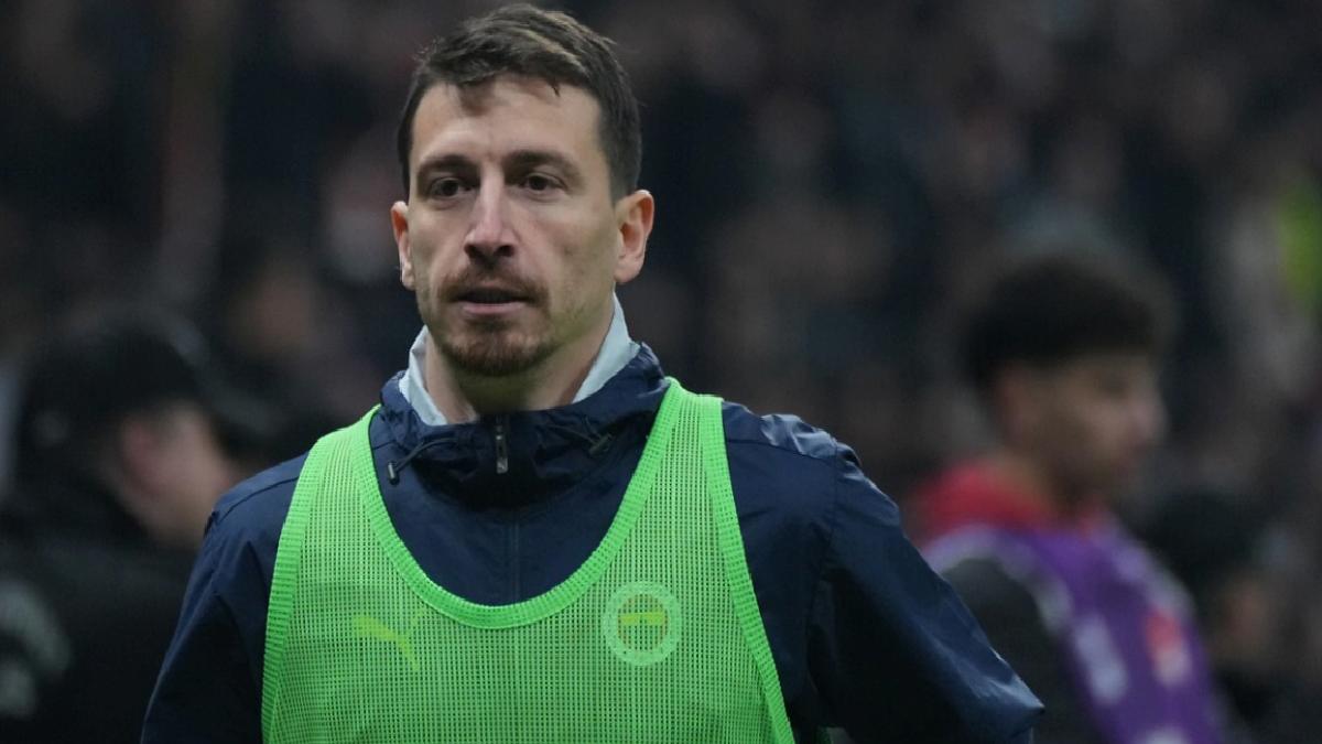 Fenerbahçe duyurdu! Mert Hakan Yandaş, ameliyat oldu