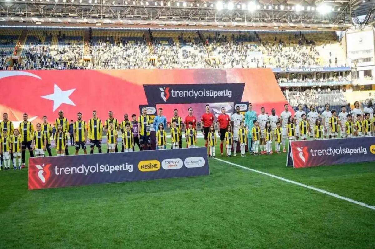 Fenerbahçe – Eyüpspor Maçı Başladı