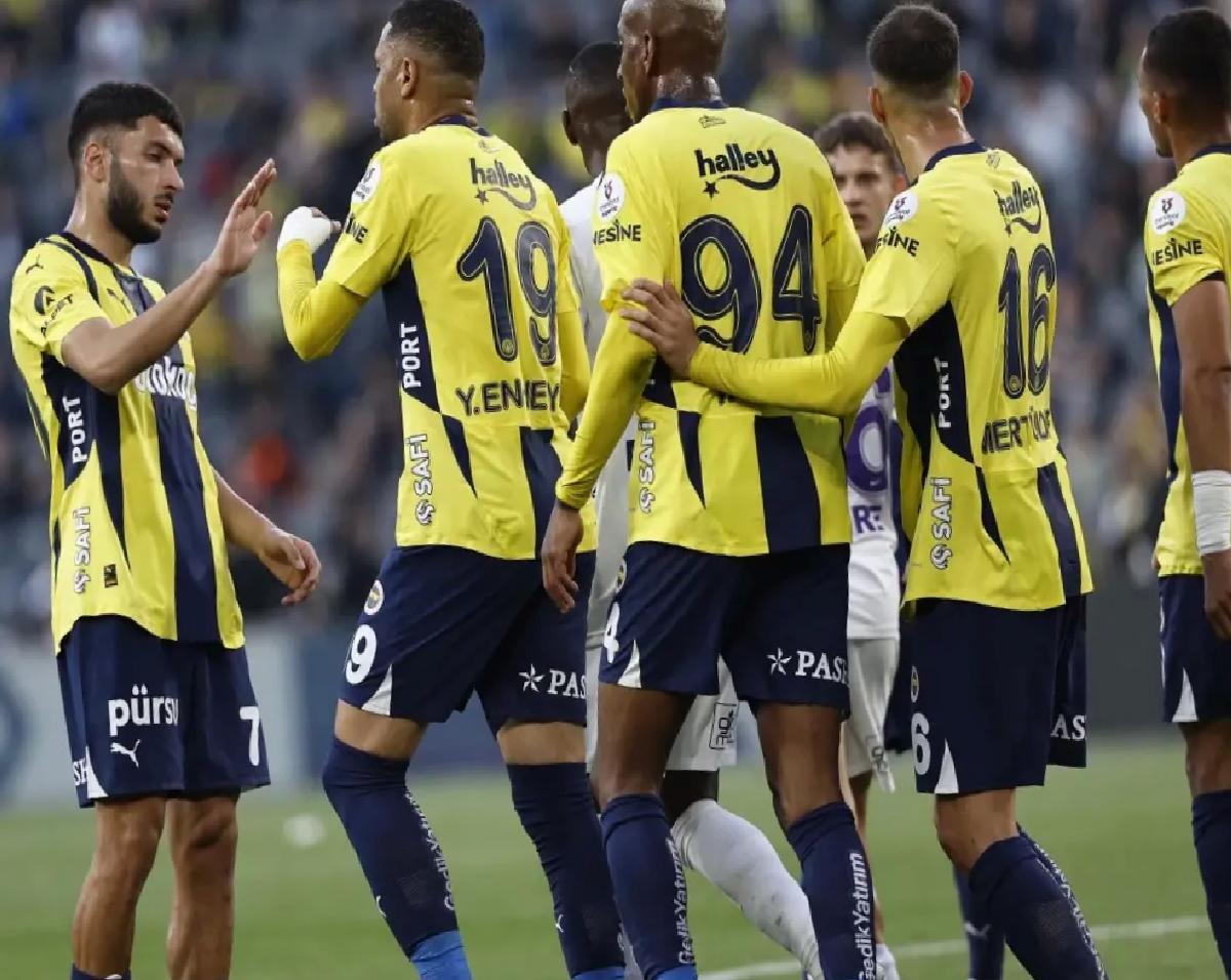 Fenerbahçe, Eyüpspor’u 2-1 Yenerek 3 Puan Aldı