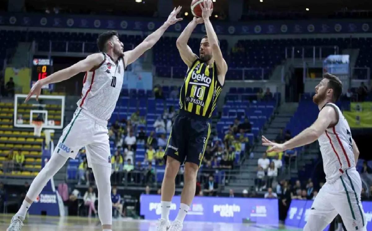 Fenerbahçe, Karşıyaka’yı Yendi