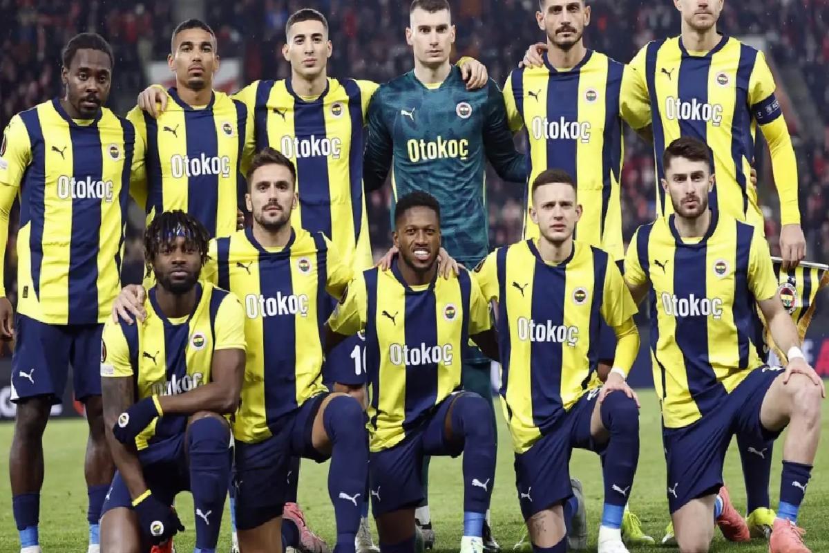 Fenerbahçeliler çıldırdı! Grubun yıldız ismi Galatasaray’ı takip etti