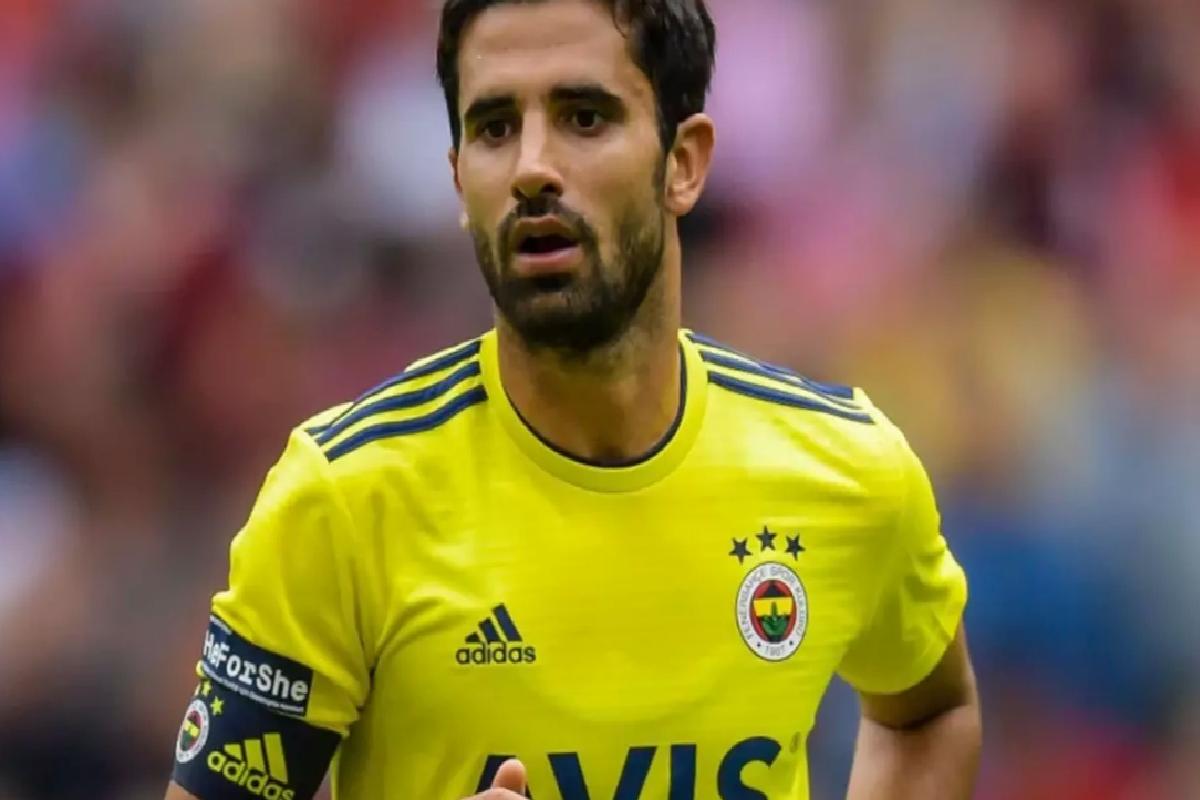 Fenerbahçe’nin eski futbolcusu Alper Potuk’a büyük şok: Alandan çekilin talimatı değerliye patladı
