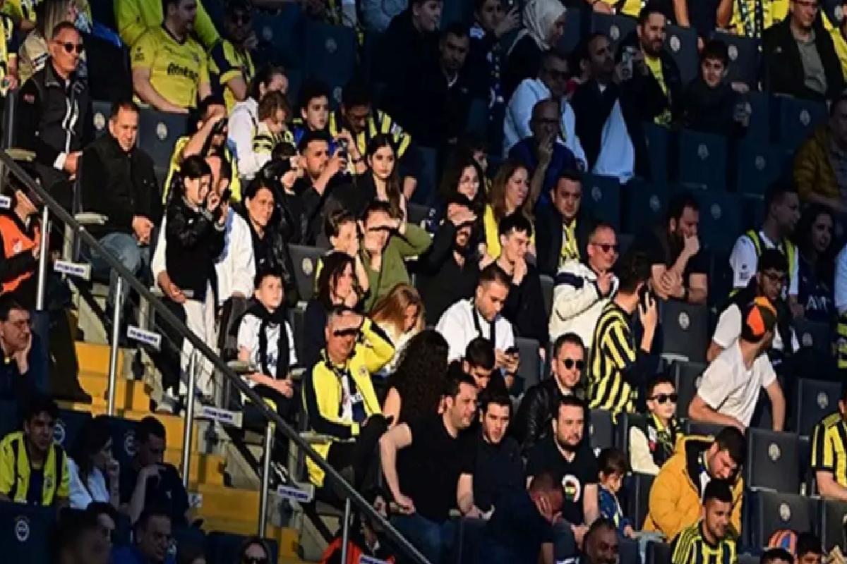 Fenerbahçe’nin olaylı maçında yalnızca 1 futbolcu alkışlandı